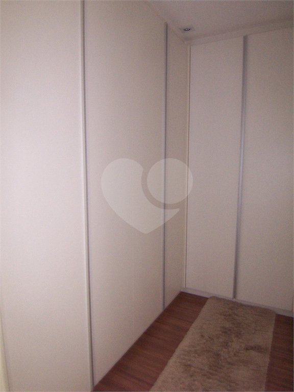 Casa à venda com 3 suítes no condomínio Residencial Recanto dos Paturis, Vinhedo - SP
