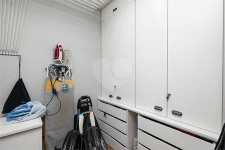 Apartamento à venda com 3 quartos, sendo 1 suíte, em Vila Madalena, São Paulo, SP