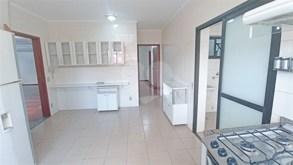 Apartamento à venda com 3 suítes no Centro, Vinhedo, SP