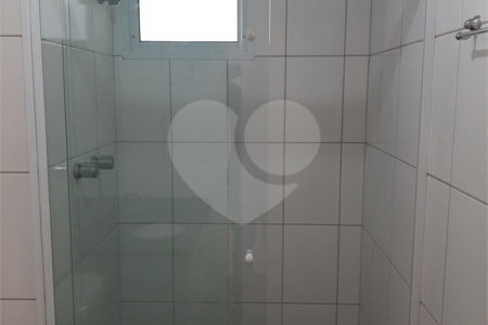 Apartamento à venda ou para alugar com 3 quartos, sendo 1 suíte,  em Vila Suzana, São Paulo, SP