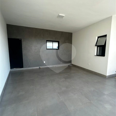 Casa à venda com 2 quartos, sendo 1 suíte,  no condomínio Residencial Parque Imperial, Salto - SP
