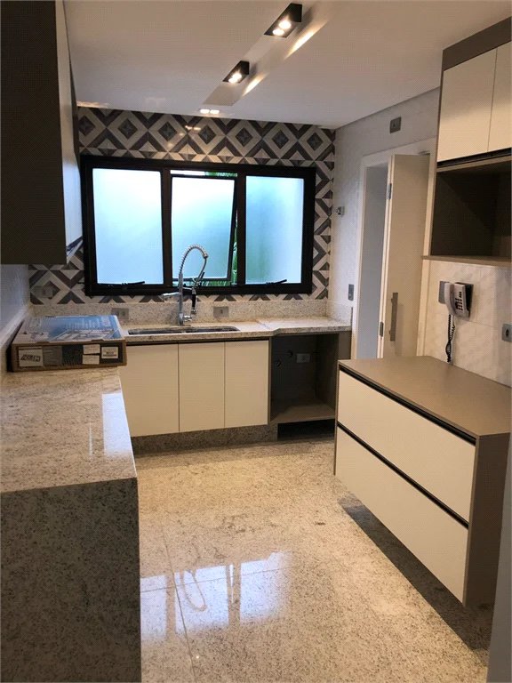 Apartamento à venda com 4 suítes em Vila Suzana, São Paulo, SP