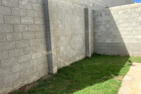 Casa à venda com 3 quartos, sendo 1 suíte,  no condomínio Residencial Vila Amarone, Sorocaba - SP