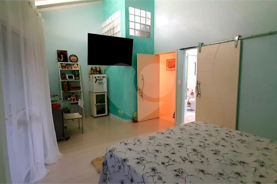 Sobrado à venda com 4 quartos, sendo 2 suítes, em Tremembé, São Paulo, SP