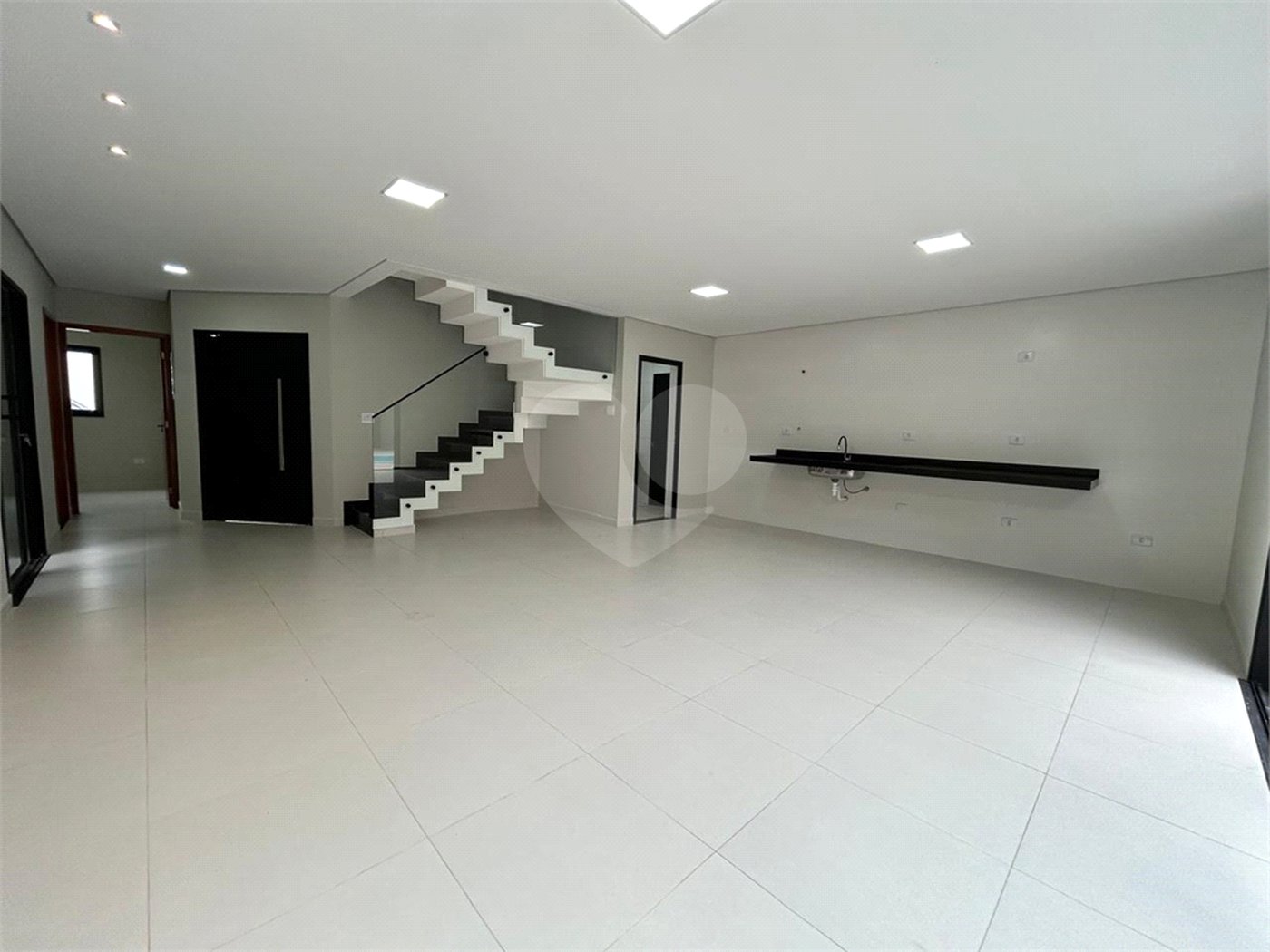 Casa à venda com 3 quartos, sendo 1 suíte, no condomínio Ibiti Reserva, Sorocaba - SP