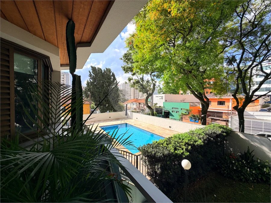 Apartamento a venda na Vila Olímpia com 3 quartos, São Paulo - SP