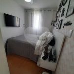Apartamento com 2 quartos e 1 banheiro