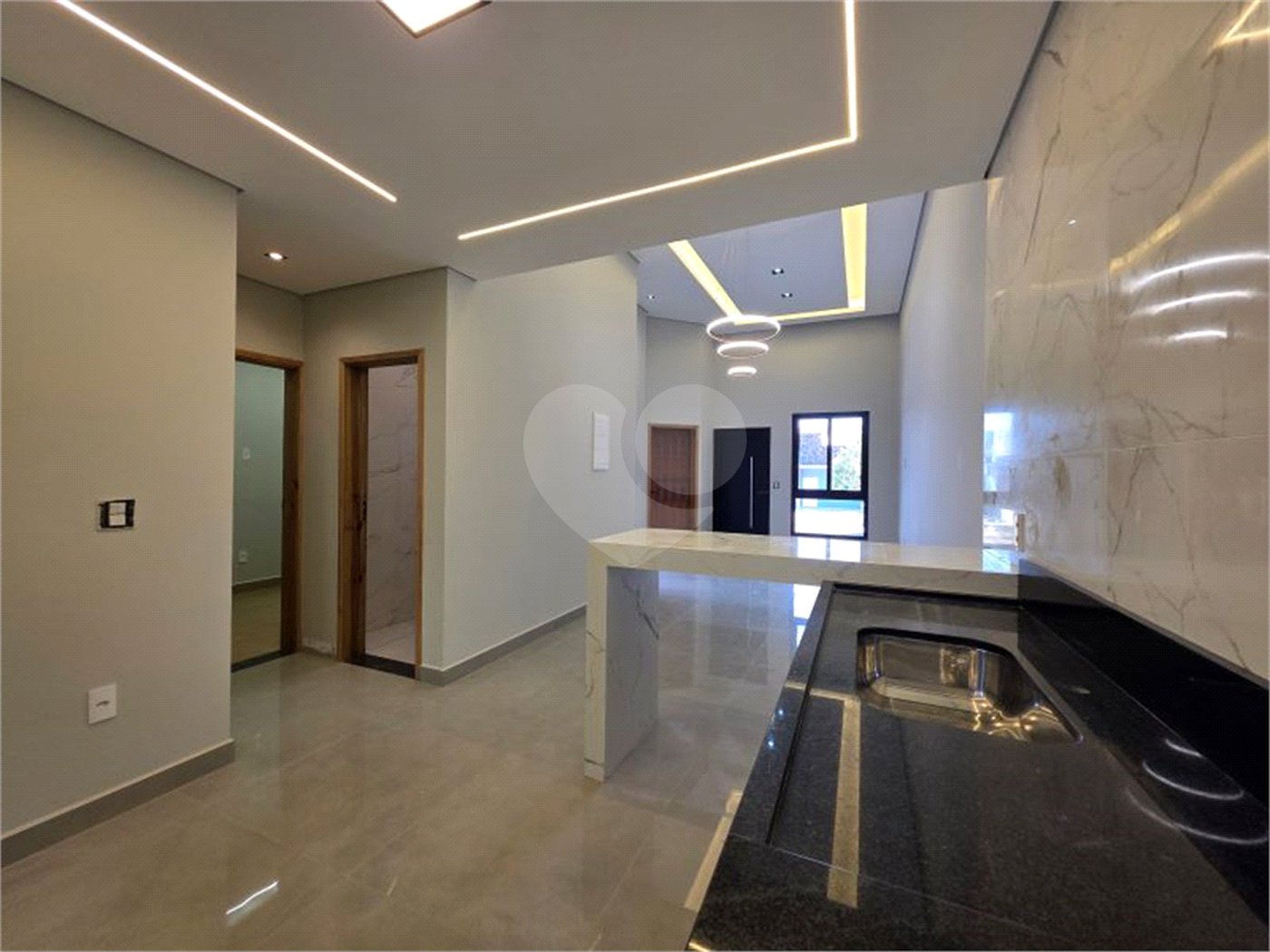 Casa à venda com 3 quartos, sendo 1 suíte,  no condomínio Jardim Residencial Villagio Ipanema I, Sorocaba - SP