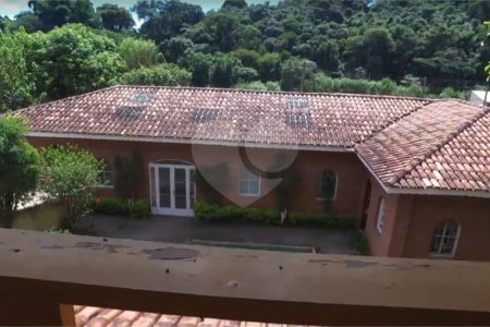 Sítio à venda com 4 quartos, sendo 2 suítes, em Jardim Maracanã, Atibaia, SP