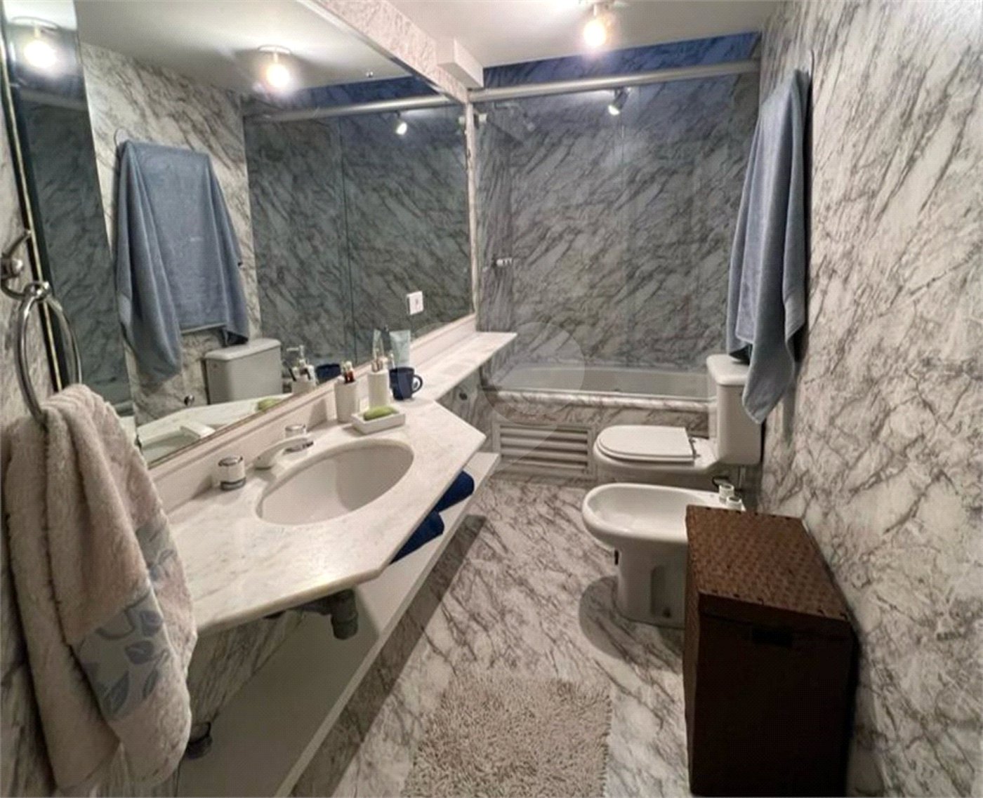 Cobertura à venda com 3 quartos, sendo 1 suíte, em Vila Andrade, São Paulo, SP