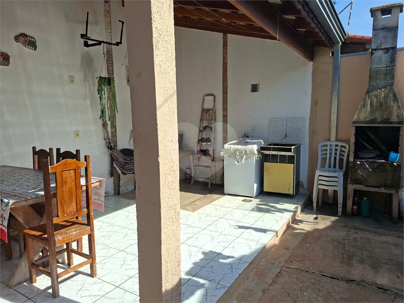 Casa à venda com 3 quartos em Cambuí, Itapetininga, SP