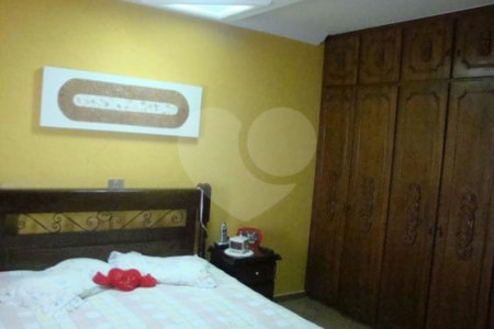 Sobrado à venda com 4 quartos, sendo 3 suítes,  em Água Fria, São Paulo, SP