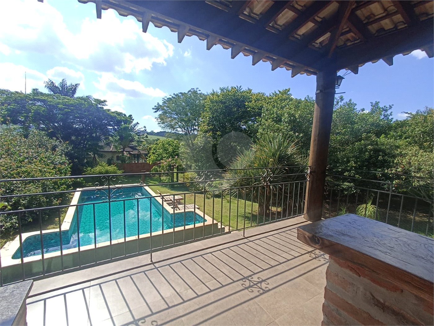 Casa à venda com 3 suítes no condomínio Village Ipanema 1, Araçoiaba da Serra - SP