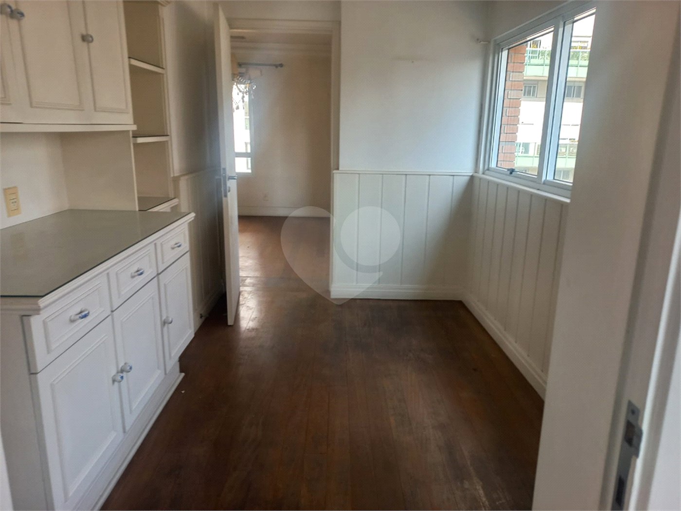 Apartamento à venda com 4 quartos, sendo 2 suítes, em Vila Uberabinha, São Paulo, SP