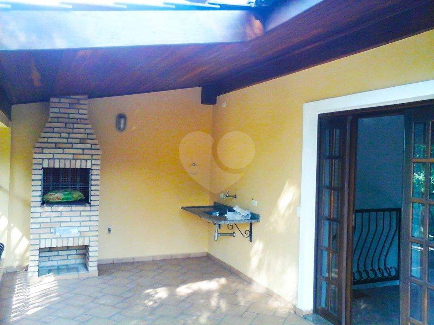 Casa para alugar com 4 quartos, sendo 2 suítes, no condomínio Palm Garden, São Paulo - SP