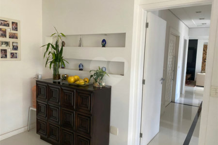 Apartamento à venda com 4 suítes em Vila Suzana, São Paulo, SP