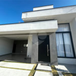 Casa à venda com 2 quartos, sendo 1 suíte,  no condomínio Residencial Parque Imperial, Salto - SP