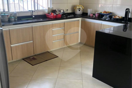 Casa à venda com 3 suítes em Mogi Moderno, Mogi das Cruzes, SP