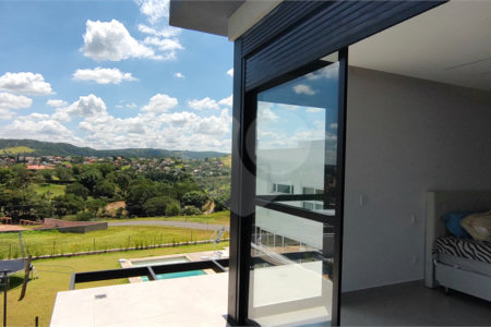 Casa à venda com 4 suítes no condomínio Campos de Santo Antonio II, Itu - SP