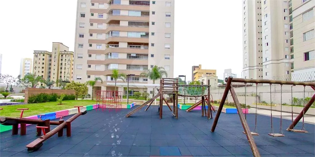 Apartamento à venda com 3 quartos, sendo 1 suíte, em Jardim Zaira, Guarulhos, SP
