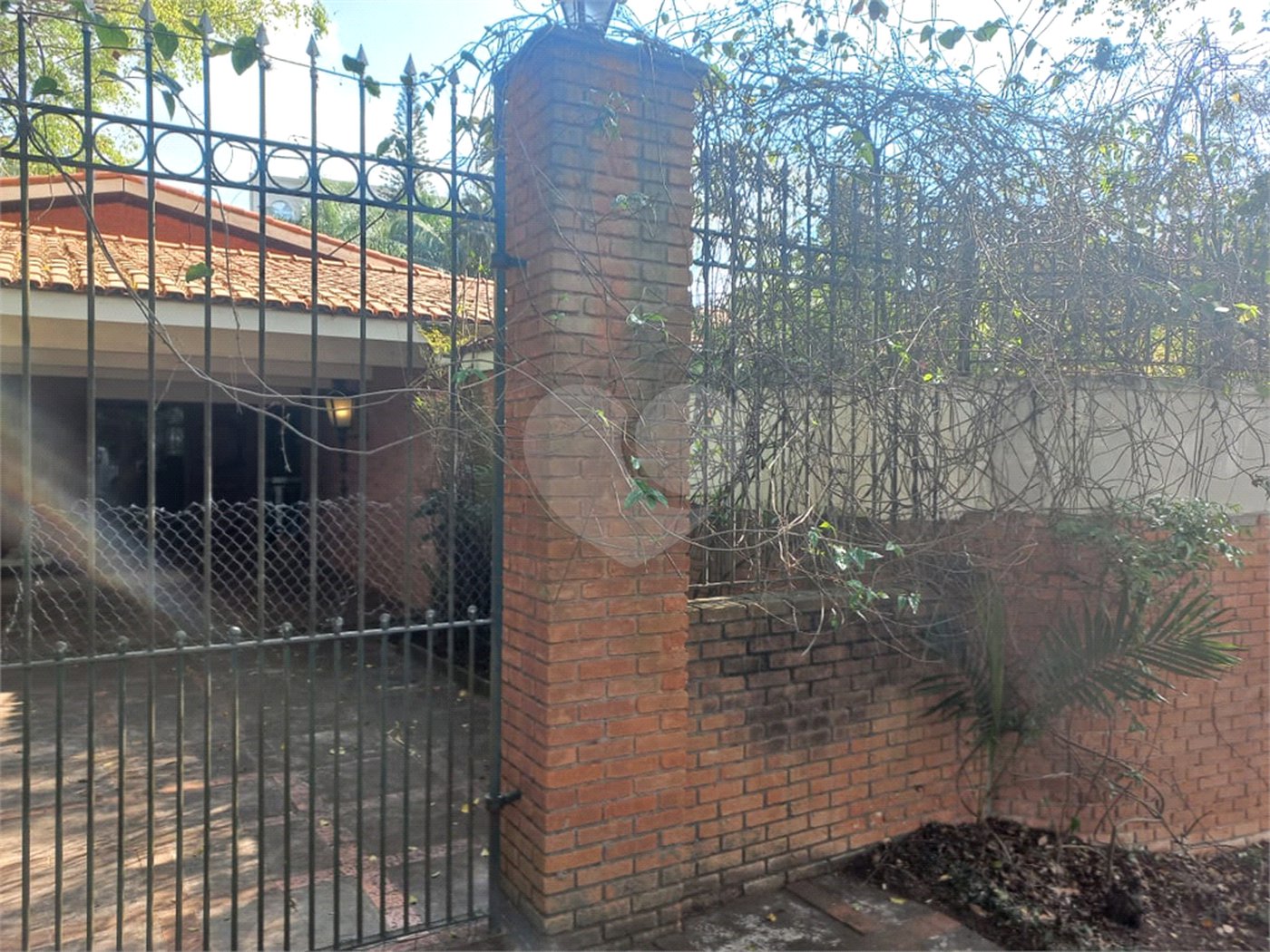 Casa à venda com 3 quartos, sendo 2 suítes, em Morumbi, São Paulo, SP