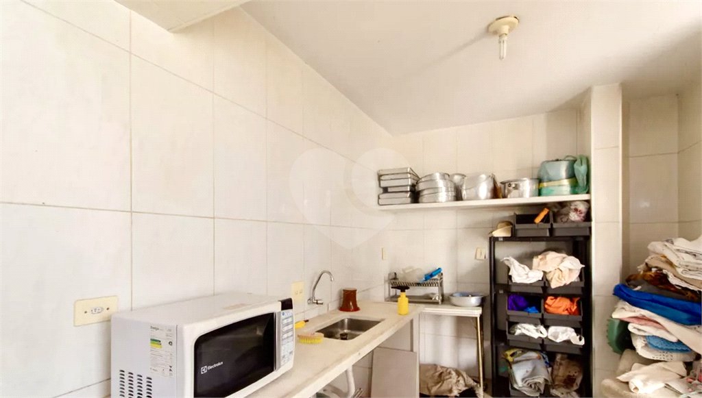 Sobrado à venda com 5 quartos, sendo 1 suíte, em Vila Monumento, São Paulo, SP
