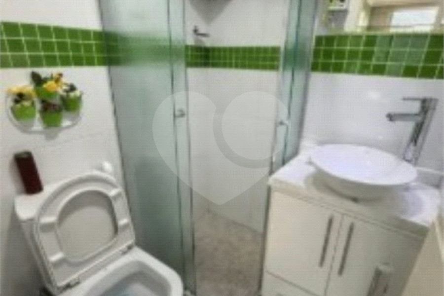 Apartamento à venda com 2 quartos em Jardim Mangalot, São Paulo, SP