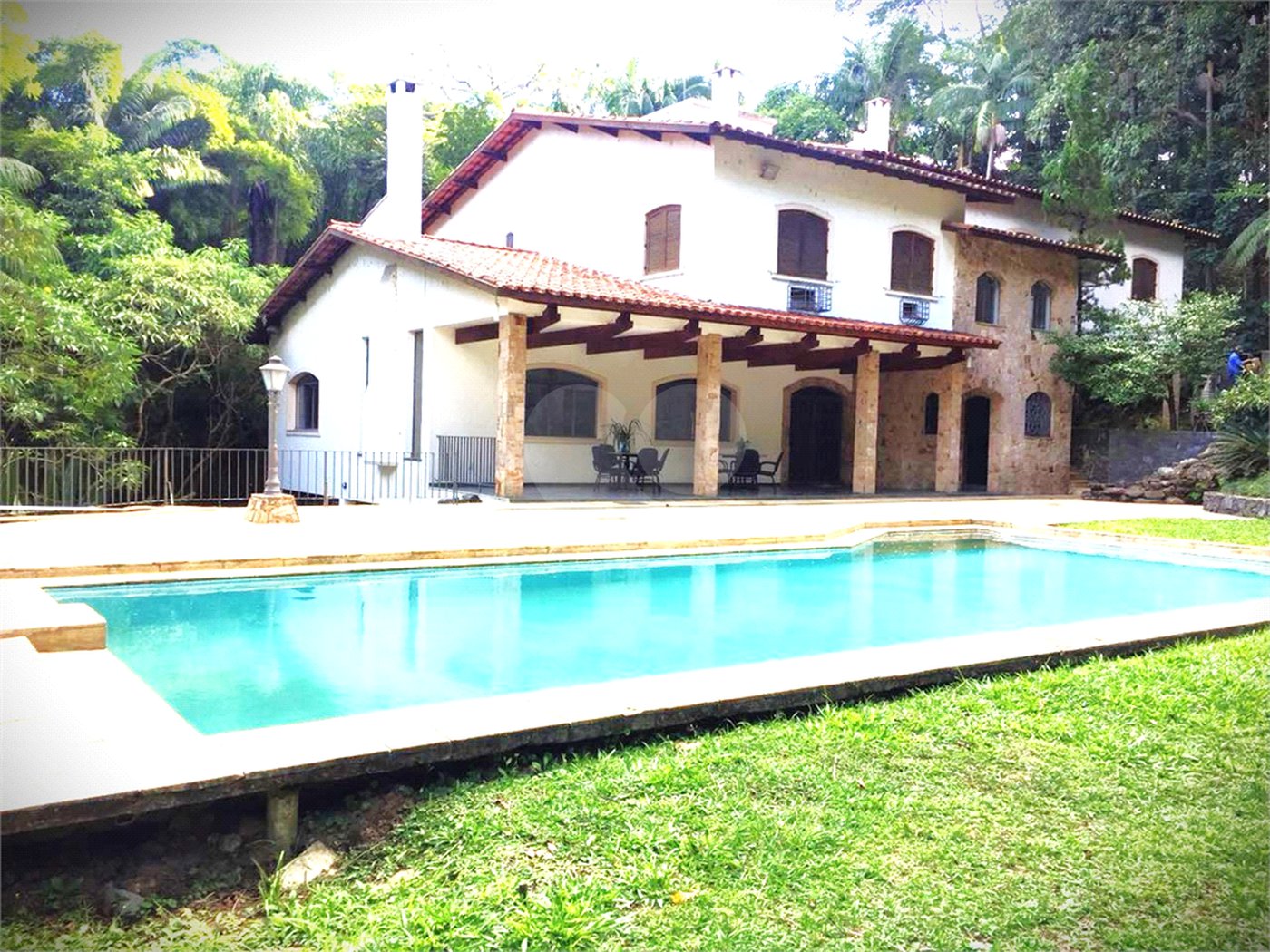 Casa à venda com 8 quartos, sendo 4 suítes, em Parque Alves de Lima, São Paulo, SP