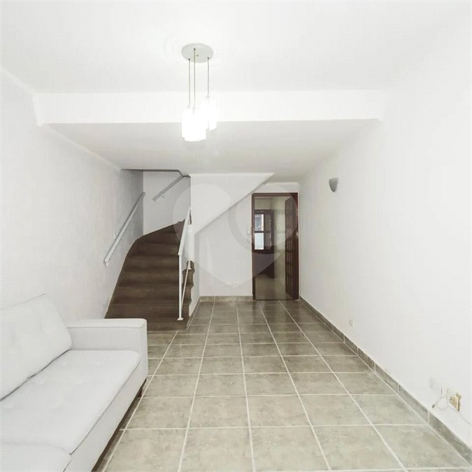 Sobrado à venda com 2 quartos em Vila Paulicéia, São Paulo, SP