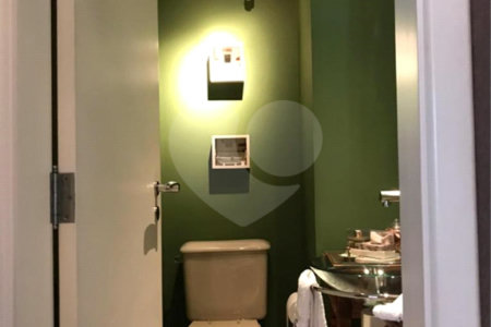 Apartamento à venda com 3 suítes em Vila Mariana, São Paulo, SP