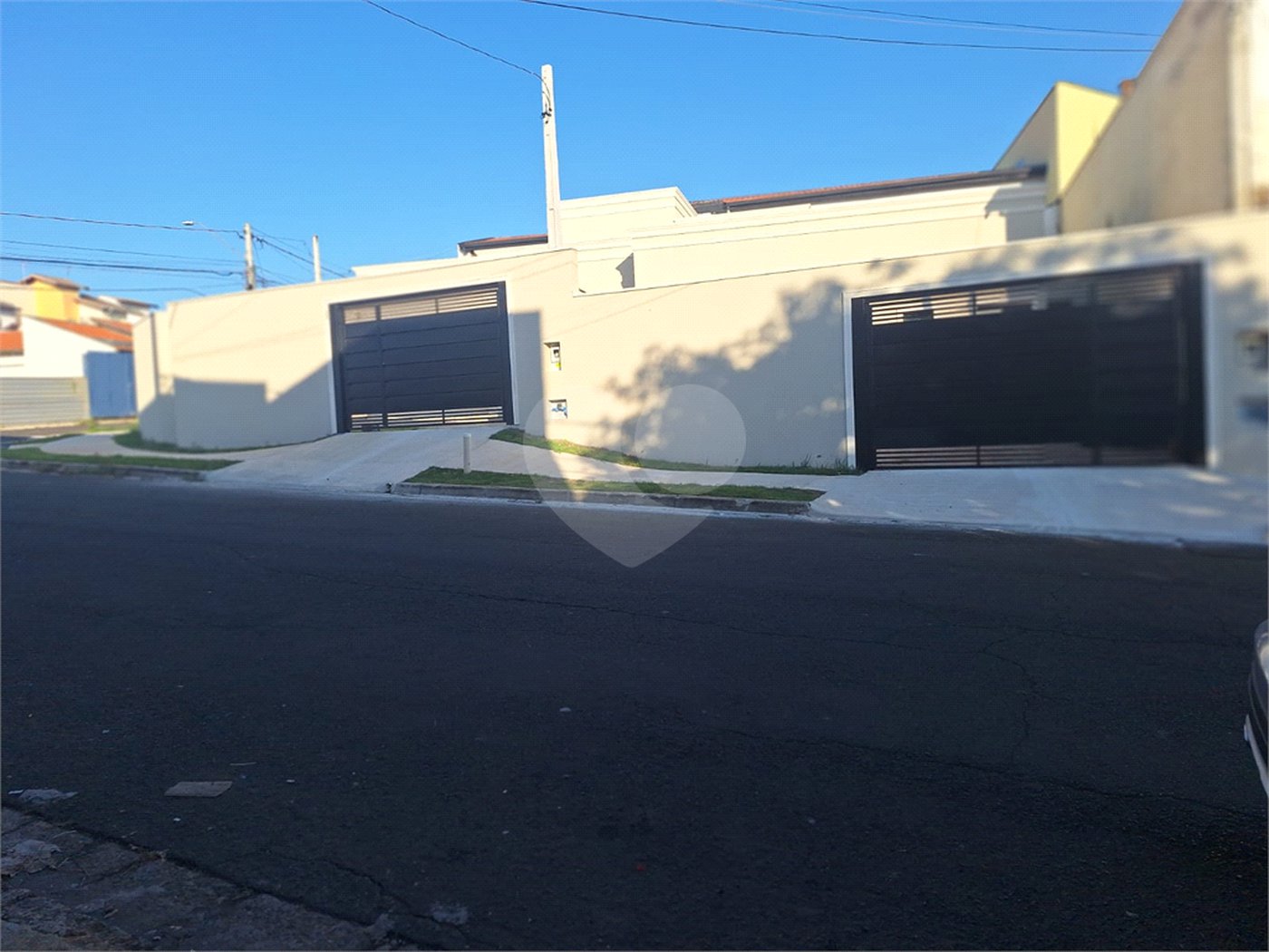 Casa Térrea à venda com 3 quartos, sendo 1 suíte, em Jardim Regina, Indaiatuba, SP