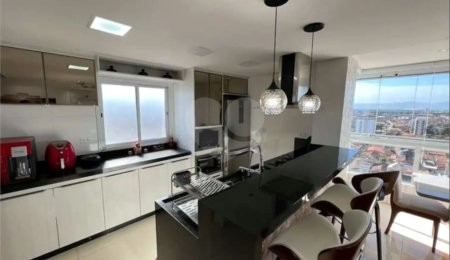 Duplex à venda com 3 suítes em Caiçara, Praia Grande, SP
