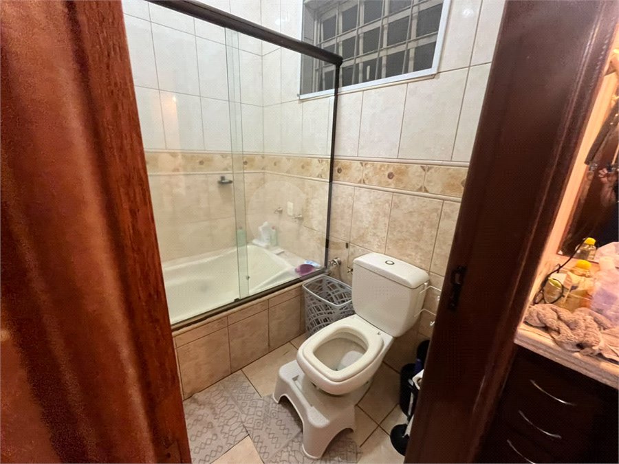 Casa à venda com 3 quartos, sendo 1 suíte, em Parque Santa Marta, São Carlos, SP
