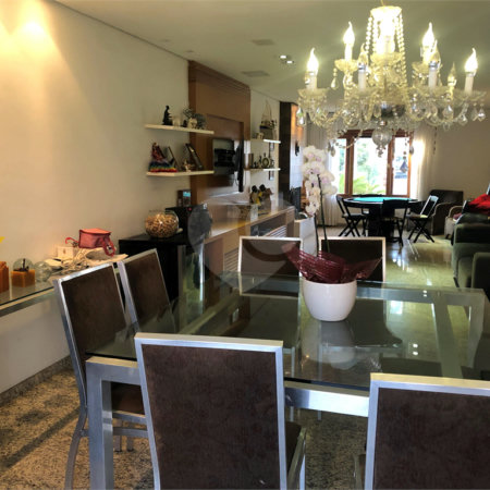 Casa à venda com 3 quartos, sendo 2 suítes,  no condomínio Aruã, Mogi das Cruzes - SP