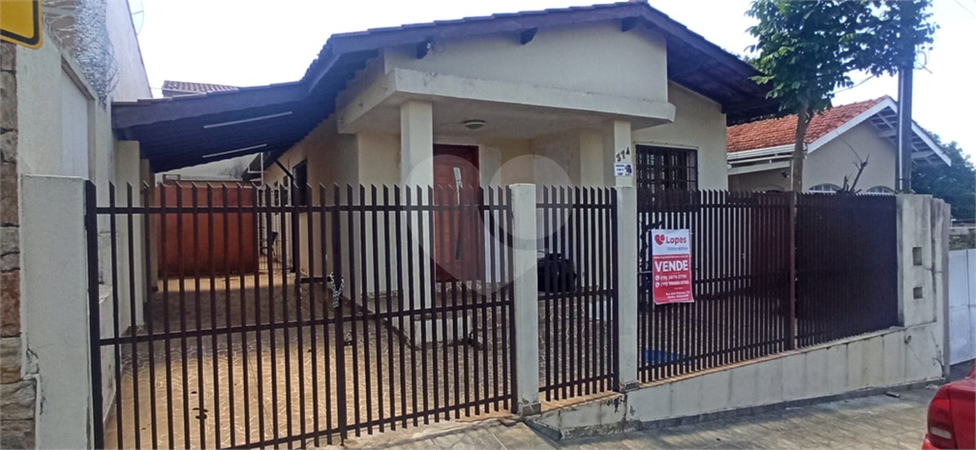 Casa à venda com 2 quartos, sendo 1 suíte,  no Centro, Vinhedo, SP