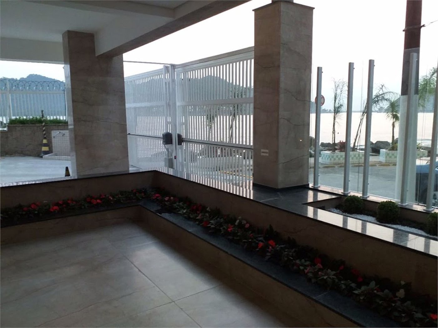 Apartamento Residencial à venda, Itararé, São Vicente - AP0921.