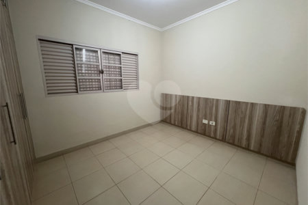 Casa à venda com 3 quartos, sendo 1 suíte,  em Jardim Primaveril, Três Lagoas, MS