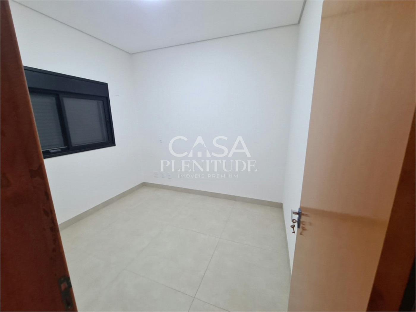 Casa em condomínio à venda com 5 quartos, sendo 3 suítes, em Wanel Ville, Sorocaba, SP
