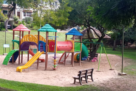 Casa à venda com 4 suítes no condomínio Villaggio Capriccio, Louveira - SP