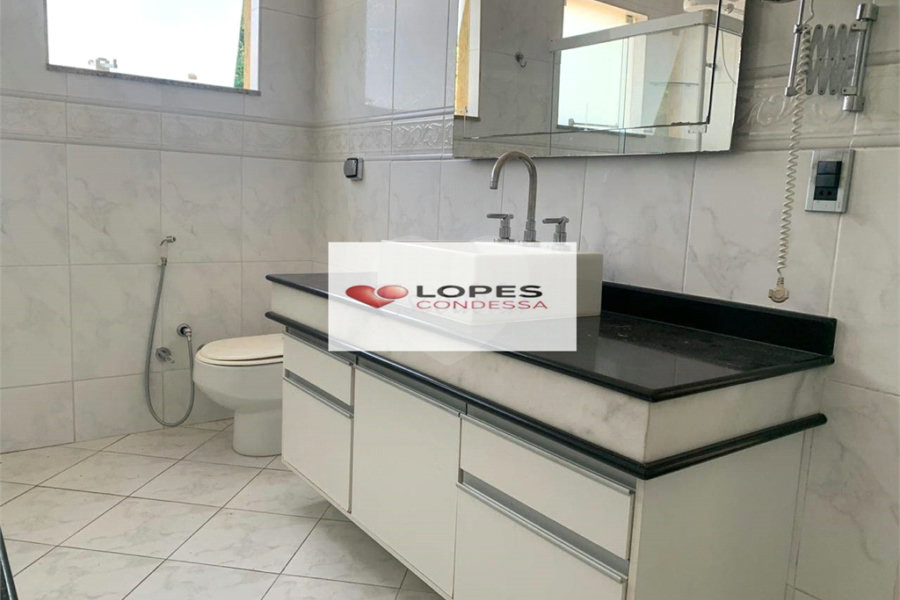 Casa à venda com 3 suítes no condomínio Alpes da Cantareira, Mairiporã - SP