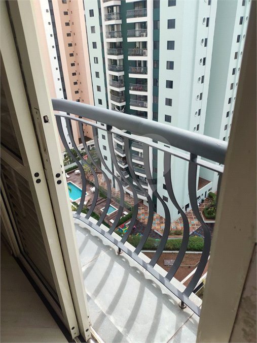 Apartamento à venda com 3 quartos, sendo 1 suíte, em Indianópolis, São Paulo, SP