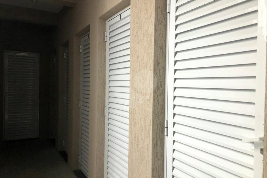Casa à venda com 2 suítes no condomínio martinha, São Paulo - SP