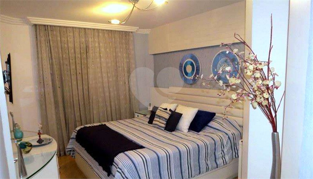Apartamento à venda com 4 quartos, sendo 3 suítes,  em Santa Teresinha, São Paulo, SP