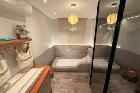 Apartamento à venda com 3 quartos, sendo 1 suíte,  em Granja Julieta, São Paulo, SP
