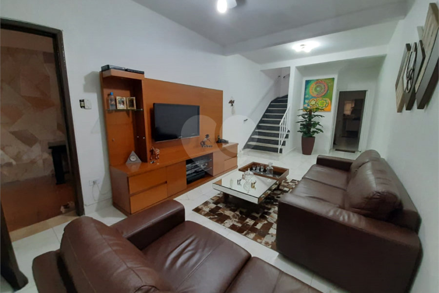 Sobrado à venda com 4 quartos, sendo 1 suíte, em Vila Maria Alta, São Paulo, SP
