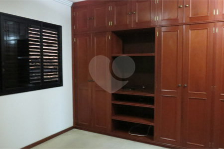 Apartamento à venda com 4 quartos, sendo 2 suítes,  em Cambuí, Campinas, SP