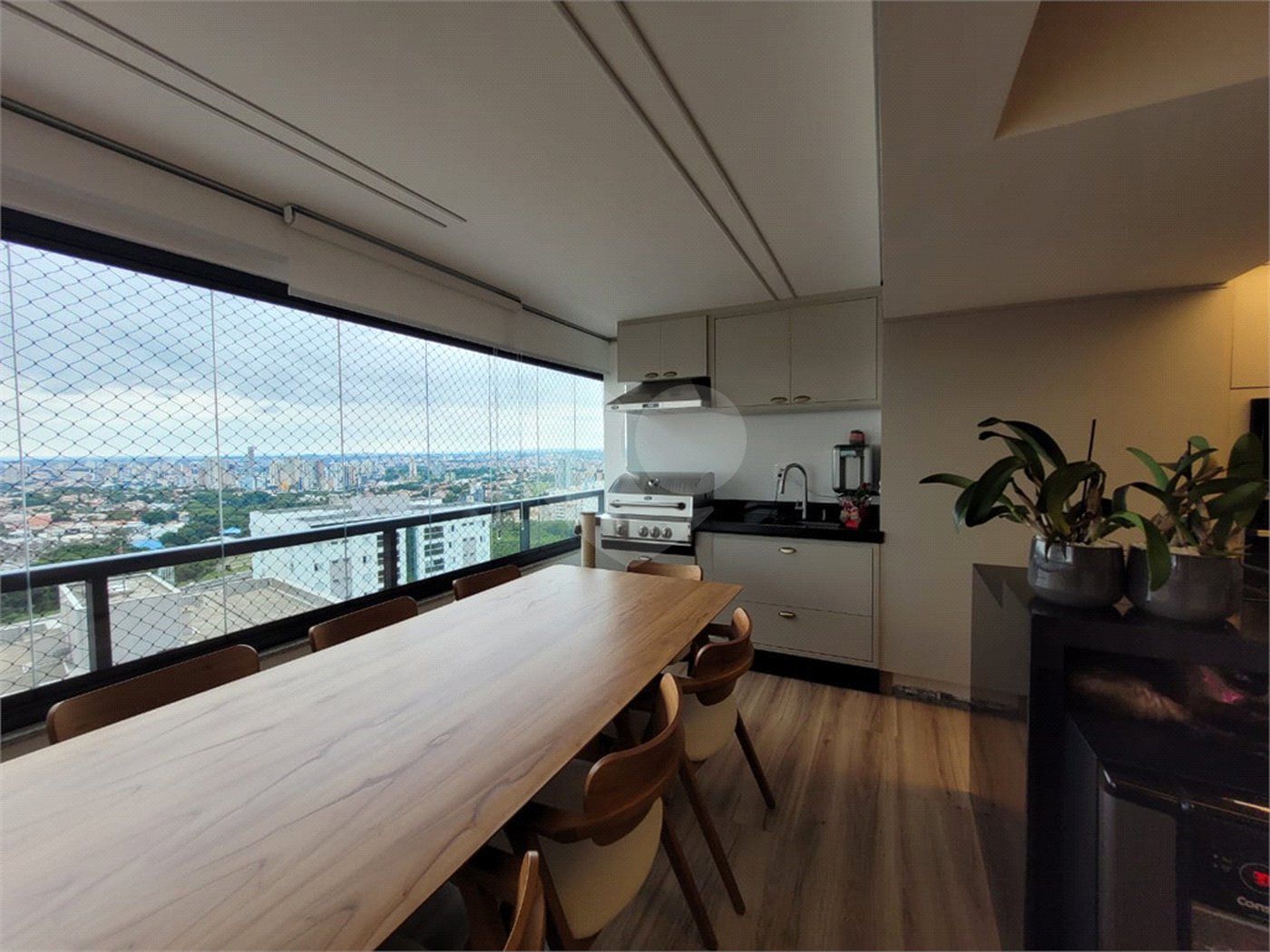 Apartamento à venda com 3 suítes em Parque Campolim, Sorocaba, SP