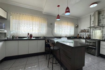 Casa à venda com 3 quartos, sendo 1 suíte, em Jardim Santa Rosália, Sorocaba, SP
