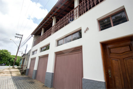 Sobrado à venda com 5 quartos, sendo 1 suíte,  em Jardim Villaça, São Roque, SP