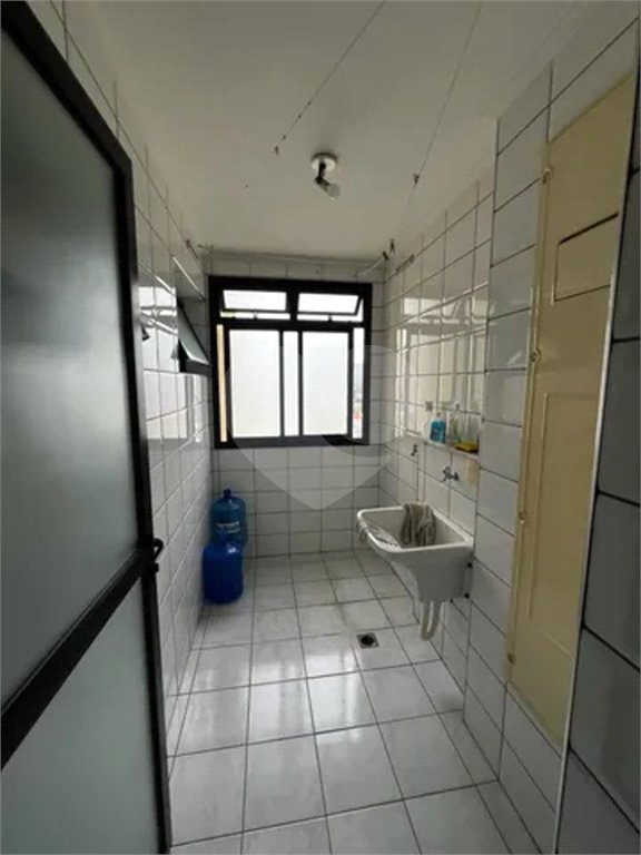 Apartamento à venda com 3 quartos, sendo 1 suíte, em Parque Residencial Aquarius, São José dos Campos, SP